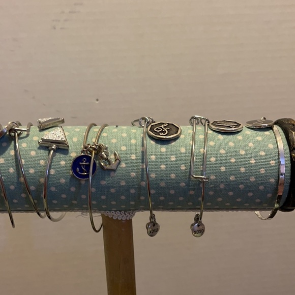 BANGLES BRACELETS WITH INITIAL LETTERS & CHARMS ( Bundle 15) - Picture 5 of 5